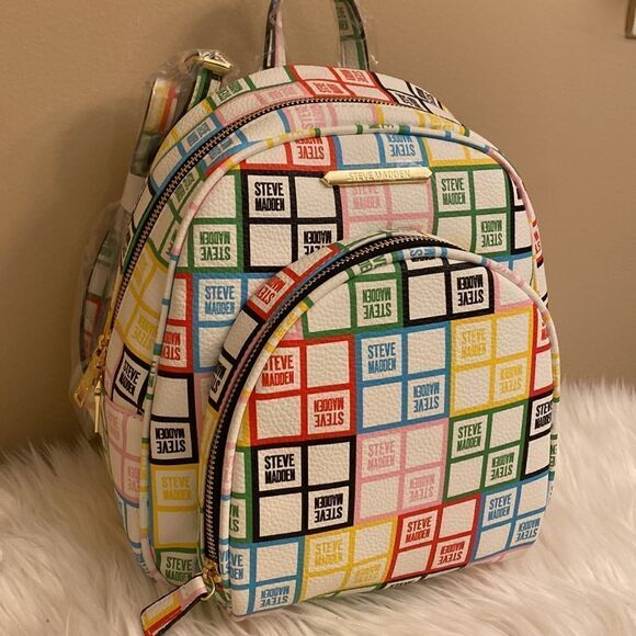 NWT Steve Madden Bjordan White Floral Logo Backpack - w/ Matching Wristlet - Picture 5 of 17